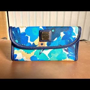 Dooney Somerset wallet